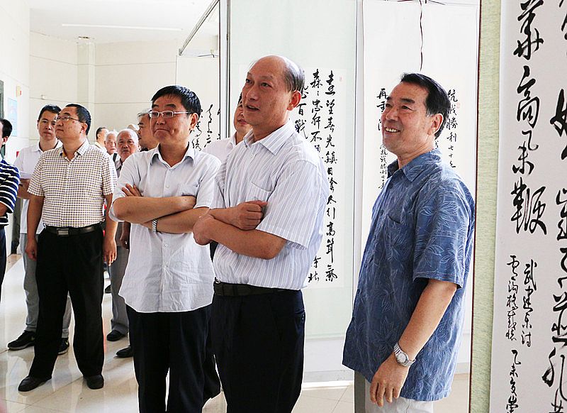 我院紀(jì)念抗戰(zhàn)勝利七十周年書畫展隆重開幕
